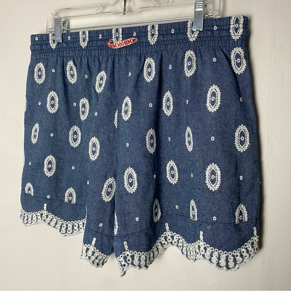 Anthropologie ett:twa Eyelet Chambray Pull On Casual Comfy Shorts size Medium - Picture 6 of 13